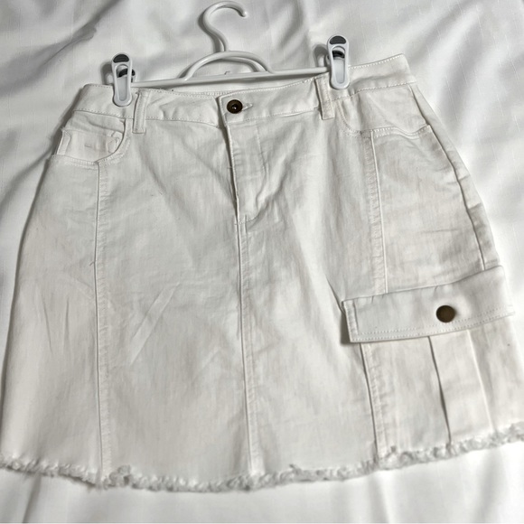 Ladies Jean skirt - Picture 1 of 3